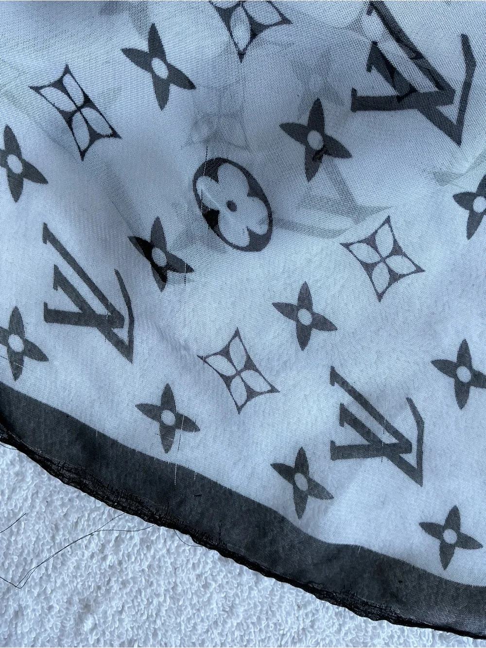 LV Monogram Sheer Logo Scarf - Black on White - Picture 10 of 11